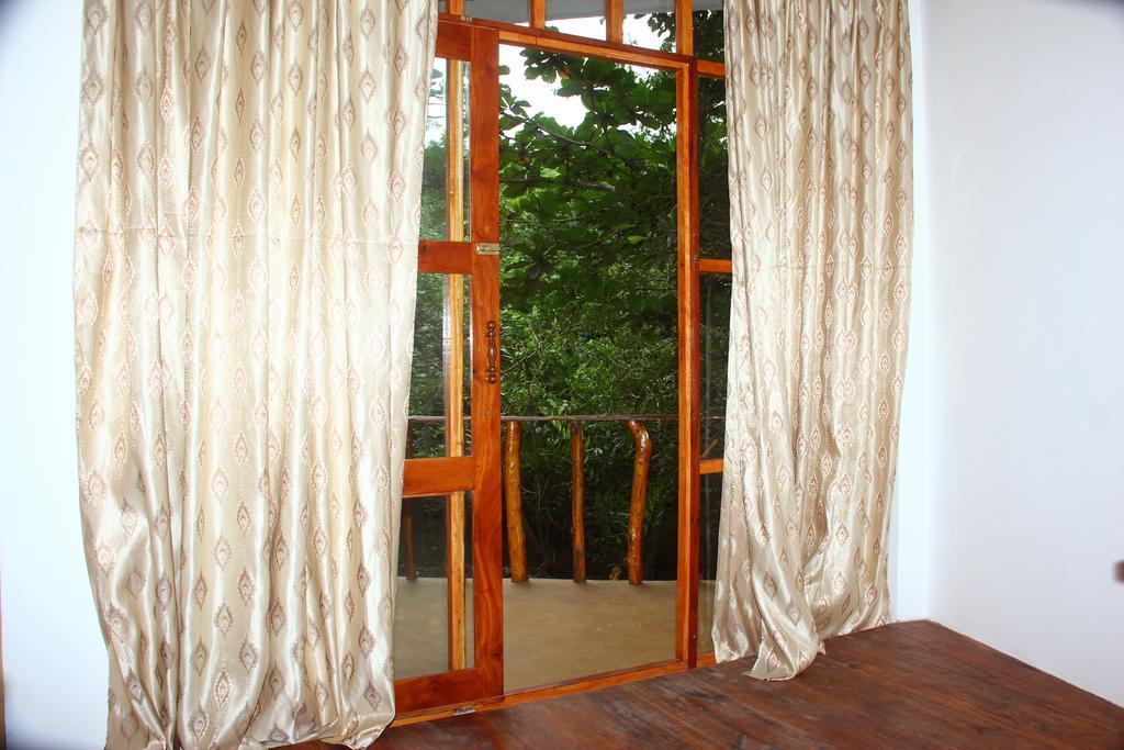 מטרה Seasons Four Mini Jungle Cabana מראה חיצוני תמונה